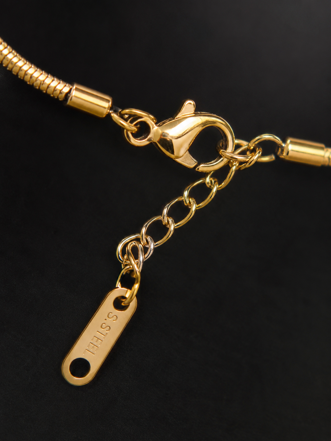 Noble Crystal Necklace