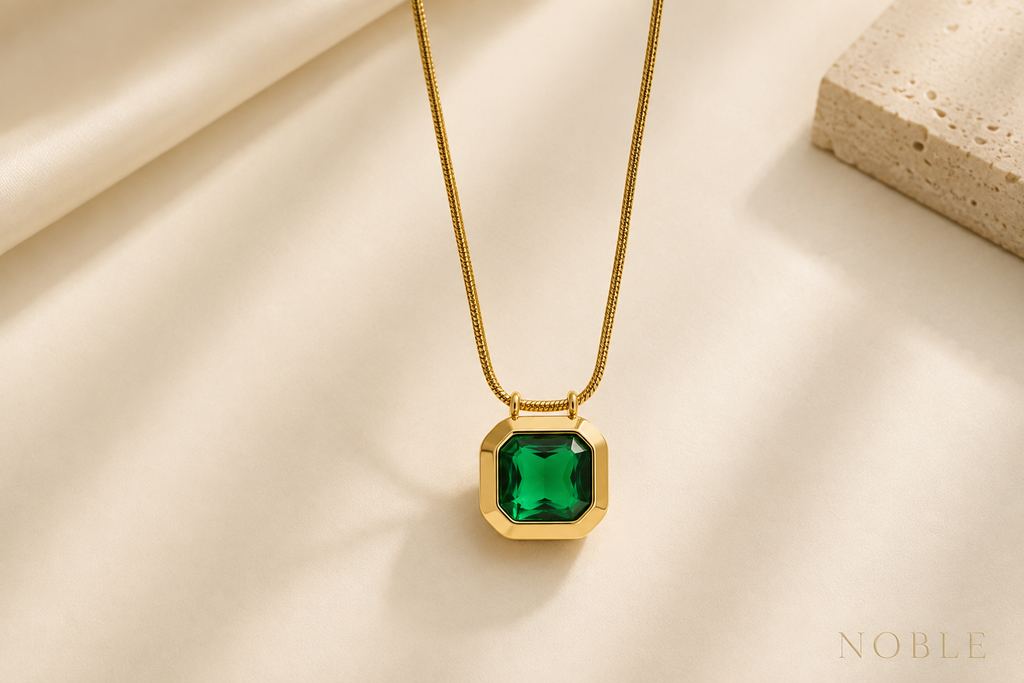 Noble Emerald Necklace