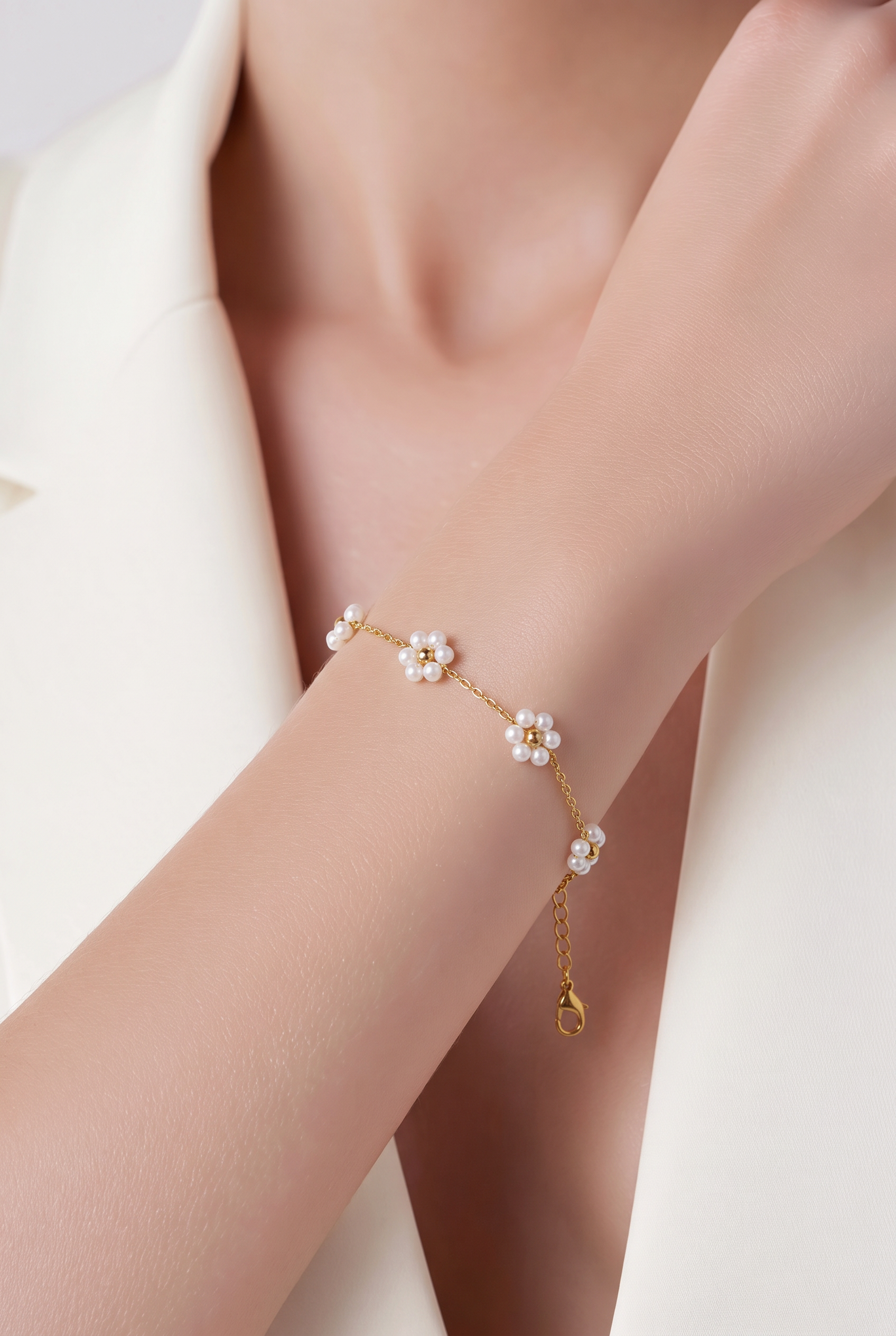Daisy Pearl Bracelet