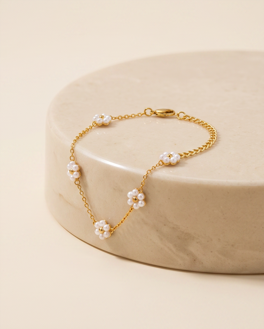 Daisy Pearl Bracelet
