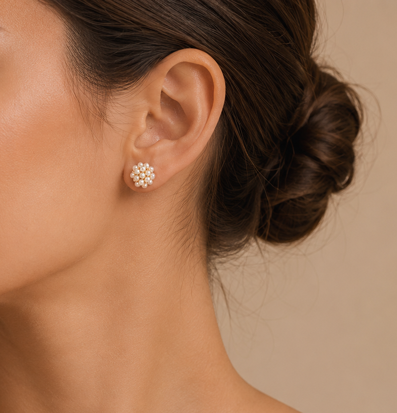 Daisy Pearl Stud Earrings