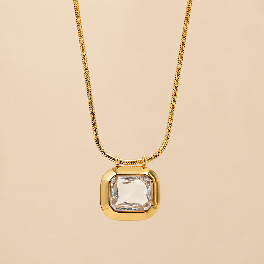 Noble Crystal Necklace