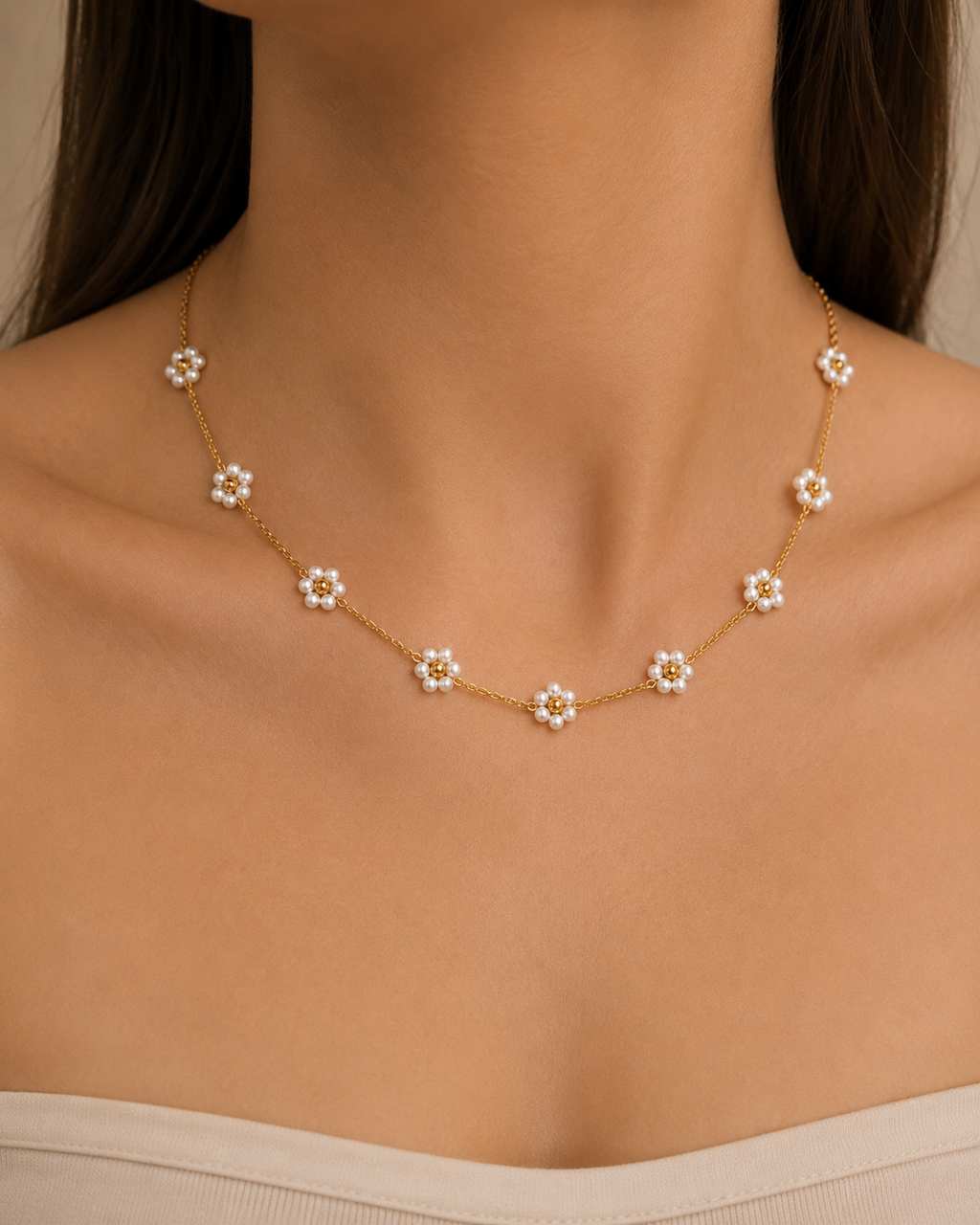 Daisy Pearl Necklace